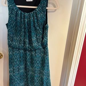 Calvin Klein blue, green, & white stretchable midi dress